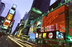 Times Square bei Nacht, Manhattan, New York, USA
