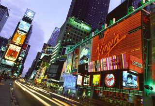 Times Square bei Nacht, Manhattan, New York, USA